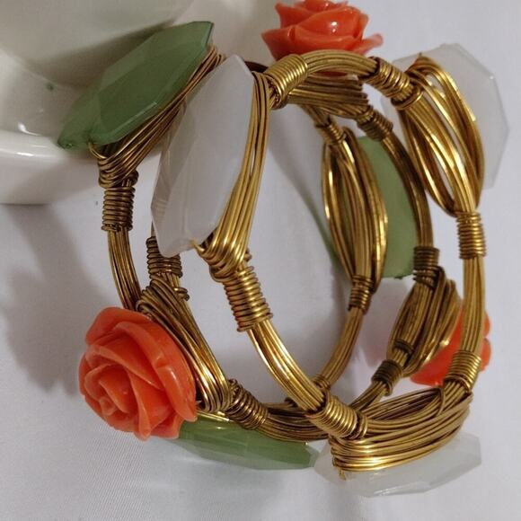 3 Large Bangle Bracelets Green Roses Stone - Picture 5 of 7
